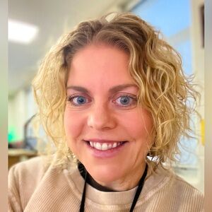 Meet your Posher, Laura